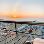 La Meremoi - With Balcony And Sea View
