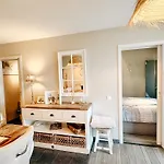 La Meremoi - With Balcony And Sea View *
