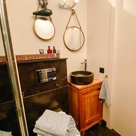 La Meremoi - With Balcony And Sea View アパート *